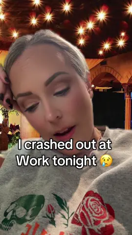 Total crash out tonight. #sassyserver #server #restaurant #karen #servertok 