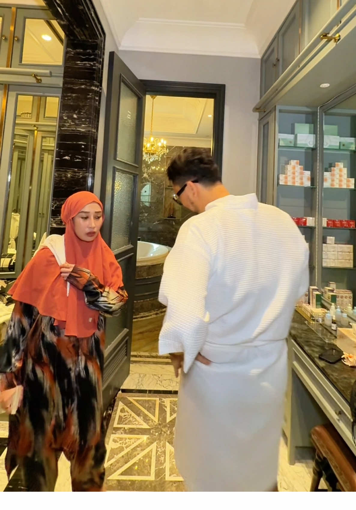 Absen yg suaminya begini juga ? Yuk bungkus 😅