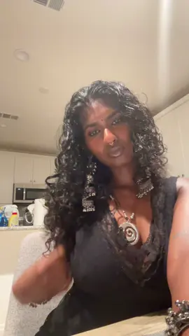 #fypシ゚viral #fypシ #curls #melanin #brown 