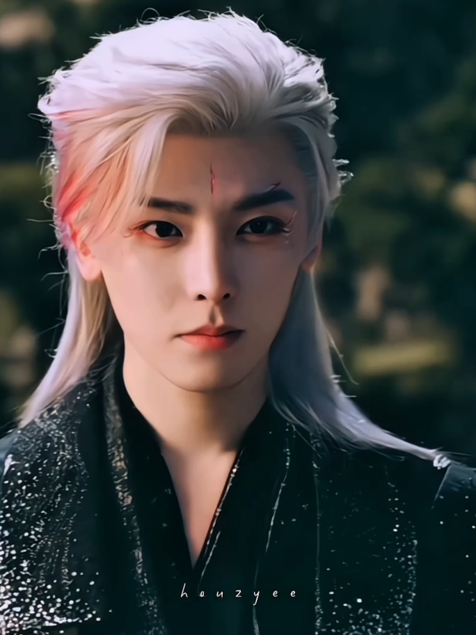 bozai rambut item aja udah bikin dag dig dug serrr, apalagi ganti skin begini, ini mah aku yang kecintaan😭 #LOVEINTHECLOUDS #jibozai #cdrama #houminghao #侯明昊 