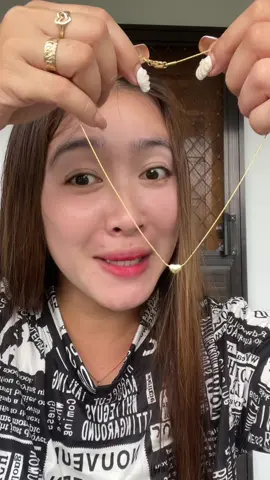 37 pesos nalang ngayon tong necklace nato! #heart #necklace 