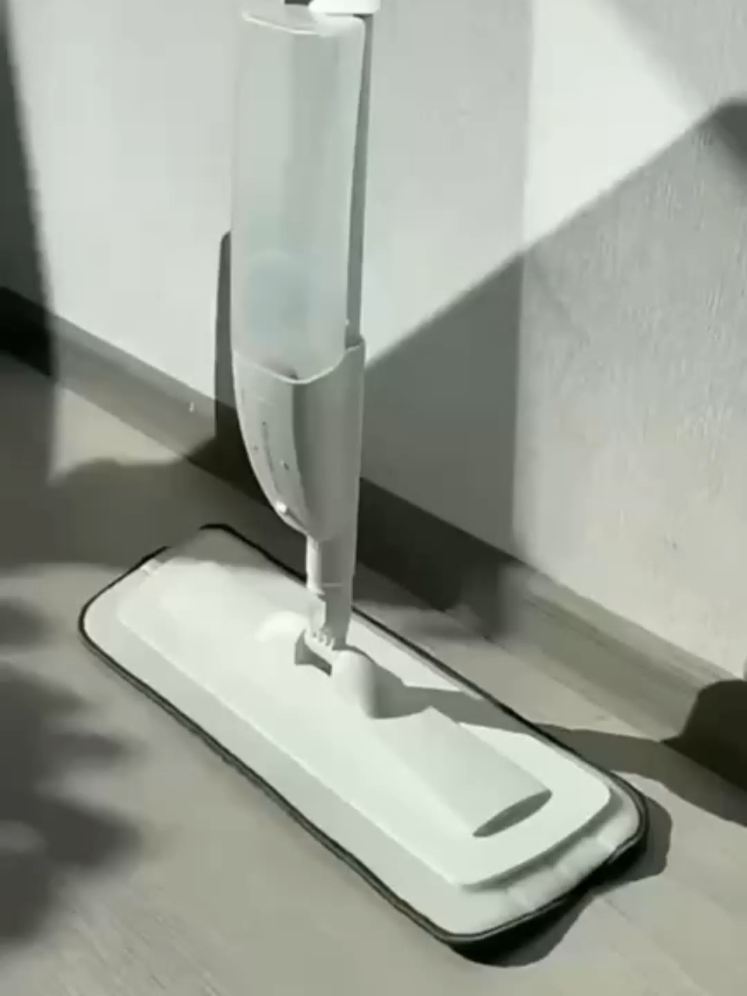 🏡✨ Amiga(o), se você ama deixar a casa linda sem gastar muito, segura esse alerta de achadinhos Shopee! 😍💸 Aqui é o cantinho certo pra quem pira em produtinhos de casa e decoração — tem organizadores, utensílios, itens fofos e ideias pra transformar qualquer cantinho do seu lar ✨🪞🪴 💬 Vem se inspirar, economizar e encher sua casa de estilo com os melhores achadinhos da internet! 👉 Clica no link da bio pra conferir tudo 🔗 🌐 collshp.com/gueds_store E já segue o perfil porque aqui todo dia tem achadinho novo pra deixar sua casa ainda mais linda! 🏠💖 #AchadinhosDaShopee #GuedsStore #CasaEDecoração #ShopeeLovers