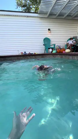 Can you believe she’s only 2 years old?? I’m so proud of her amazing progress! #toddler #swim #parents #pool #watersafety 