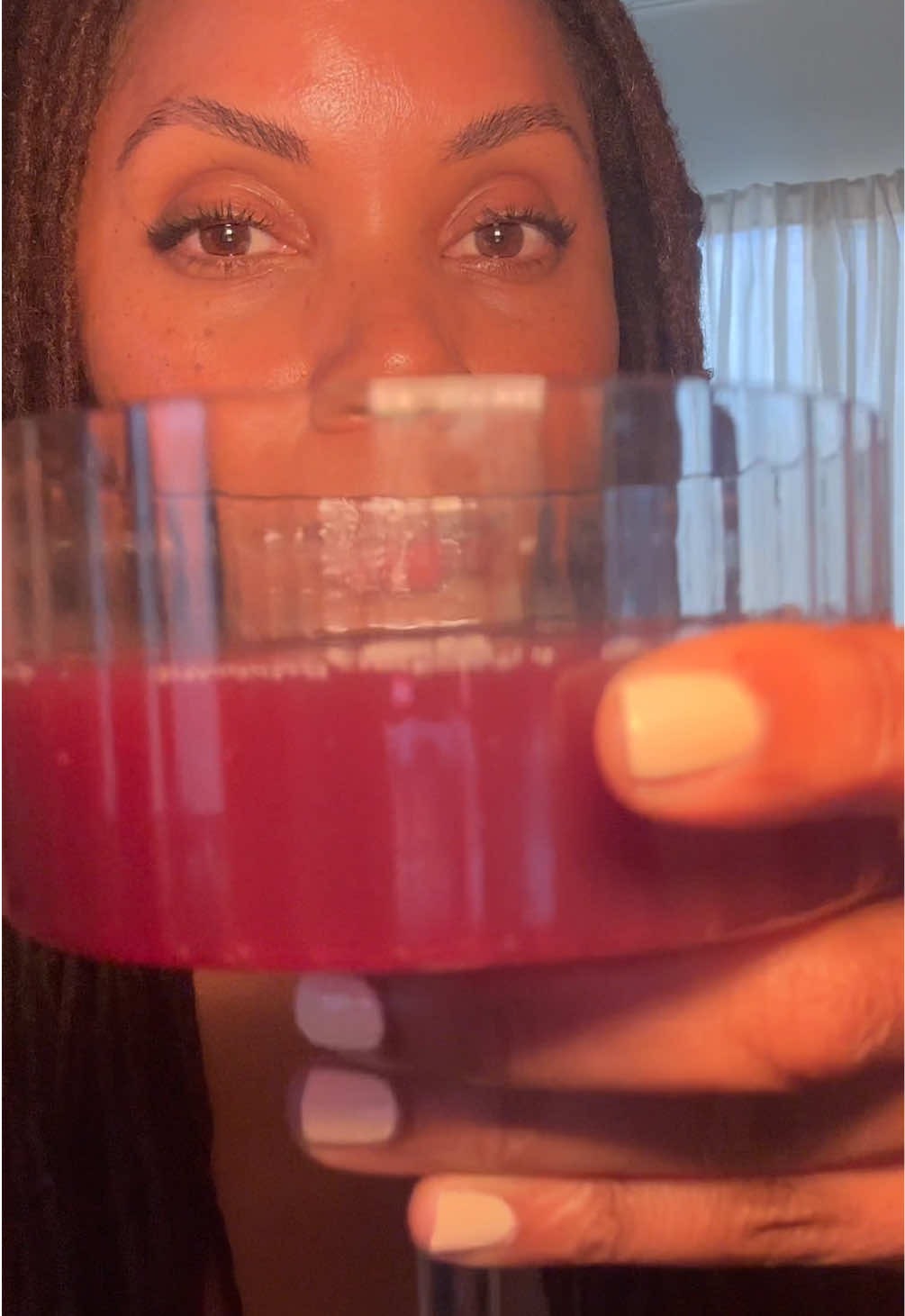 Evenings are for slowing down, sipping, and resetting ✨💜 Tonight, I’m winding down with @Kin Social Tonics Luna Morada, a sweet-smoky, non-caffeinated metabolic tonic that supports digestion, liver health, and total mind-body reset. Mend, cleanse, and transcend with me. 🌙🍹 Use promo code:  CHEERSNAIMA at KinEuphorics.com  #kineuphorics #mocktail #holisticbeauty #functinalbeverage 