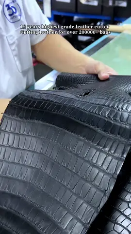 Carefully check before get down to work 👀🔎 * We can customize with any leathers , colors, size, as you like . * its suitable for various occasions and all seasons. * Welcome to message me  #handmadebags # bag #luxurybags #designerbags #handcrafted #handmadepurse #leatherbag #handcrafted #customized #leatherpurse #gift #bagdesign #custommade #bagmaking #fashion #fyp #30year_craftbag #UAE #Saudiarbia