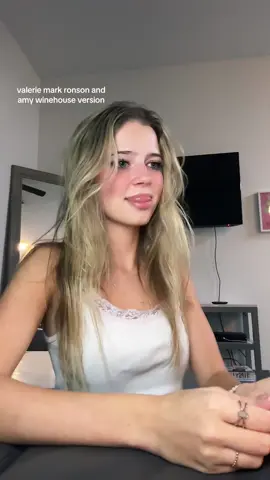 i always used to sing this song when i was FEINING over this one girl it's been w me thru many karaoke nights and showers #singing #cover #amywinehouse #taylorswift #wlw