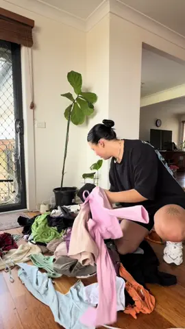 come find me tomorrow at @Hunter Markets  because clearly my wardrobe needed a detox  #imjustagirl #clothes #market #sustainablefashion #fyp 