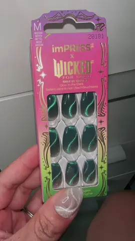 Perfect for Halloween @imPRESS Nails #pressonnails #impress #halloweennails #tiktokshopcreatorpicks #impress 