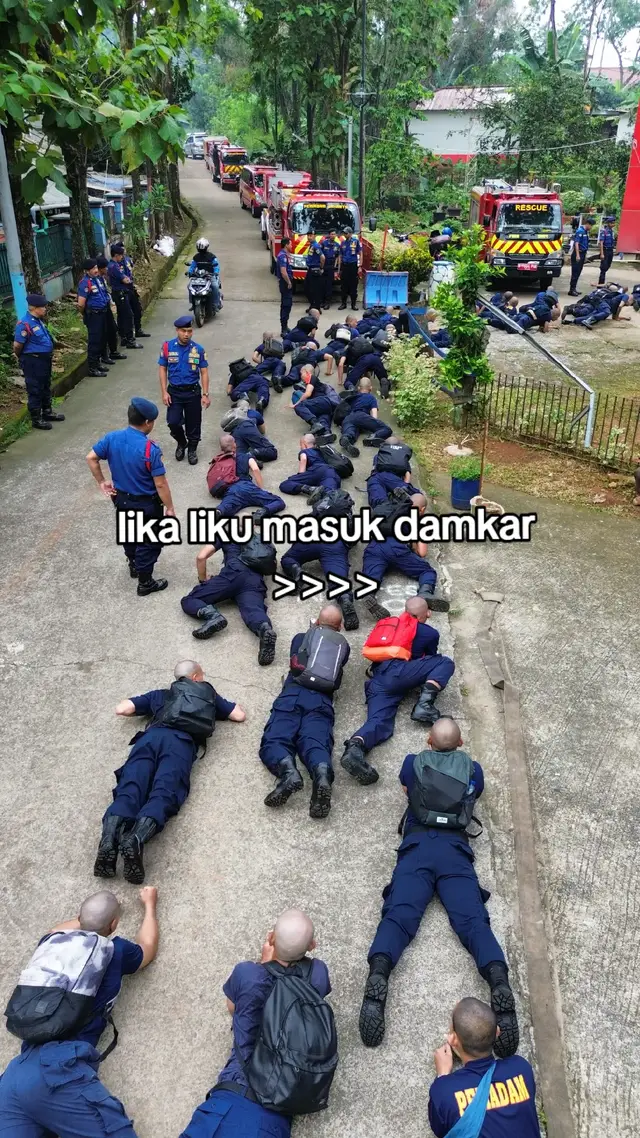 beberapa foto saat latihan📸  #fyp #damkar #damkarindonesia #jakartaselatan 