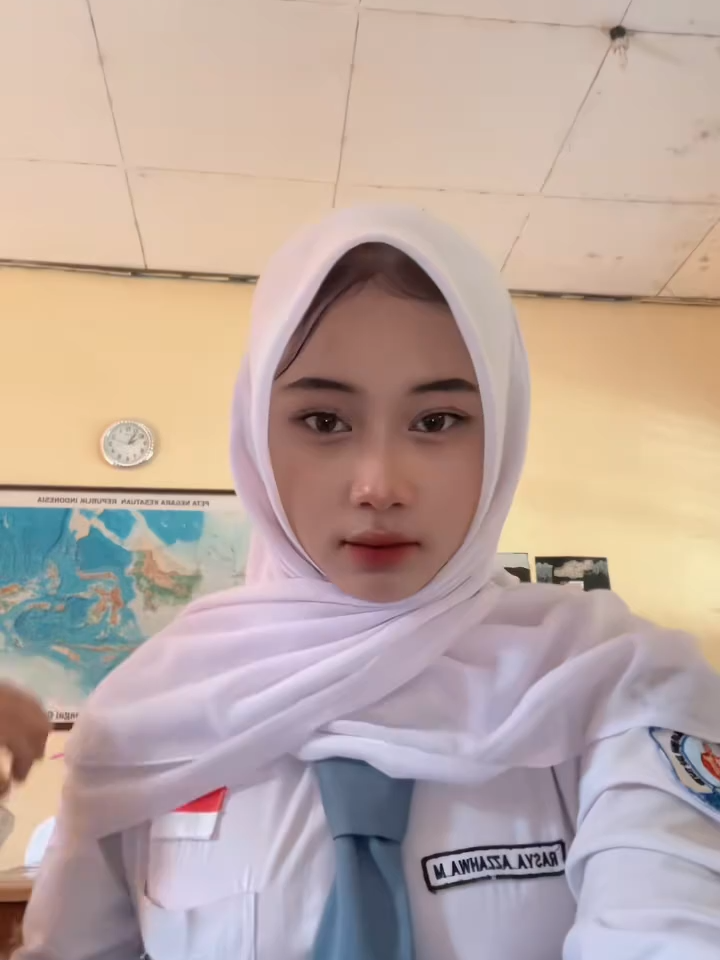 I LOVE U SO MUCH#viraltiktok #AnakSekolahan #CewekSMA #CantikNatural #sma #cewekjawa #lipsync #fyp #FYP