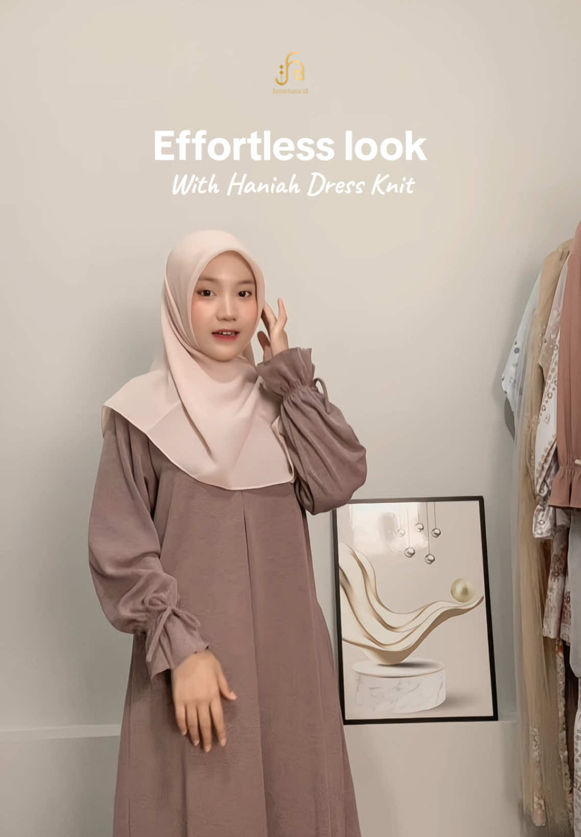 Dress knit + detail pita= Girly!💃🏻🎀💝 #fameharaoutfit #fypシ゚ #ootdhijab #abayastyle #abayagirls 