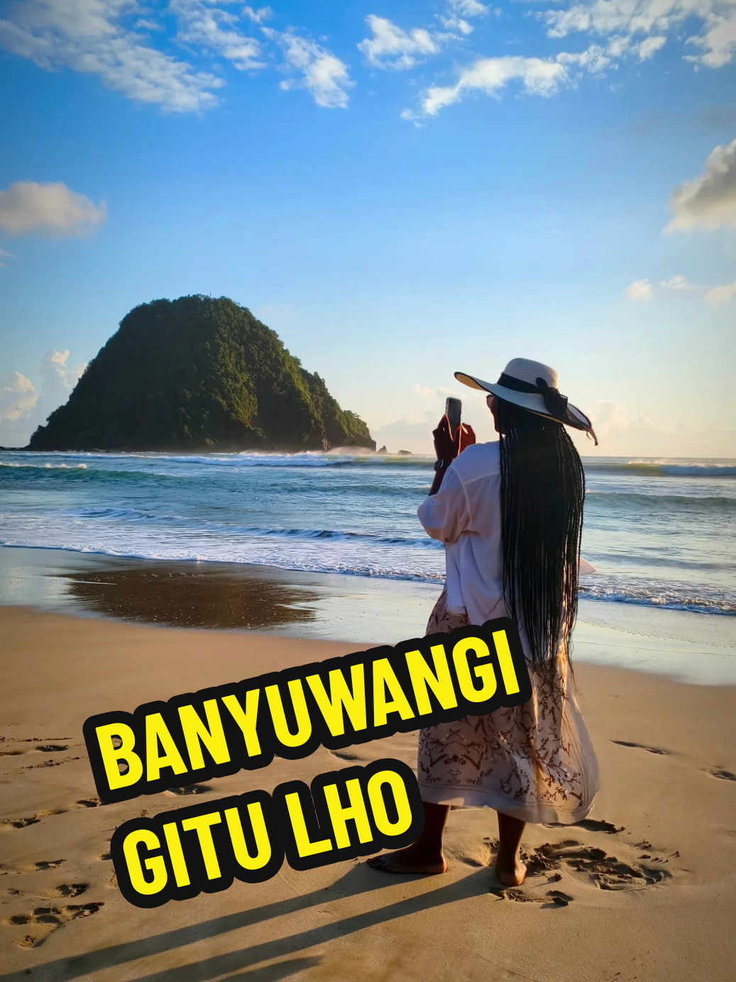 kamu kapan?  #banyuwangi #trip #pulaumerah #alaspurwo #kawahijenbanyuwangi 