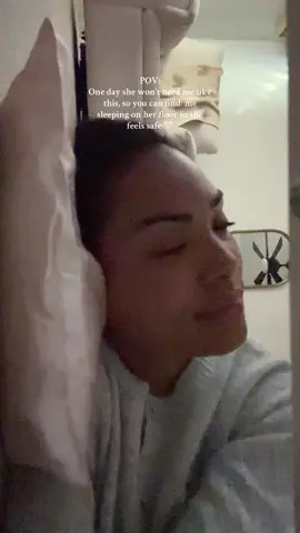 POV:One day she won’t need me like this, so you can find  me sleeping on her floor so she feels safe 🤍#parents #parenting #toddlersoftiktok #sleepregression 