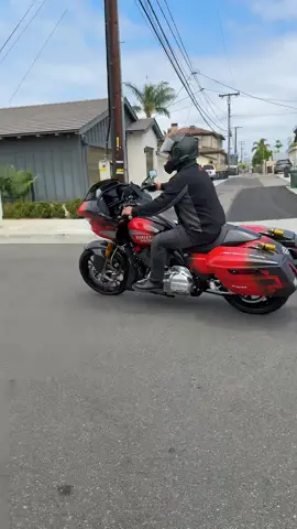 Mike’s Mobile Detailing🇺🇸 . . Detailed & ceramic coated . . From shine to protection - Mike's Mobile Detailing has you covered. Specializing in detailing and high-quality ceramic coatings, proudly serving Orange County. #harley #harleydavidsonmotorcycles #harleydavidson #rider #travel 