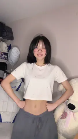 すっぴんメガネよし！角度が一番大事だと思ってますあとまじでこの本家の人達みんなかわいすぎる、、#fyp #onephony #dance 