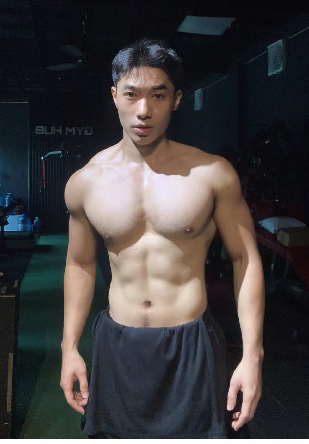 Cứ quên anh vậy đi…