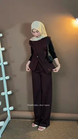 Dan akhirnya beli warna mahogany juga 🤎 #oneset #onesetkekinian #ootdhijabstyle 