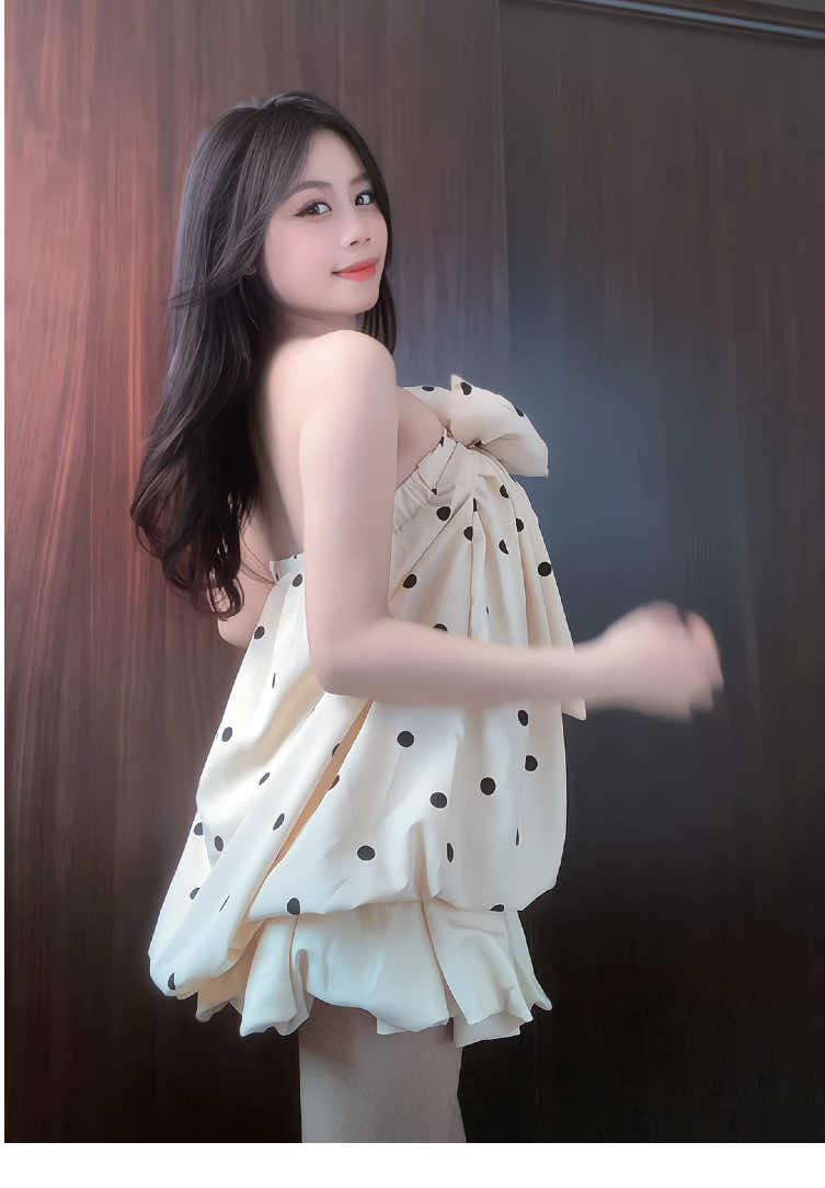 #vayxinh #vaybanhbeo #aocup 