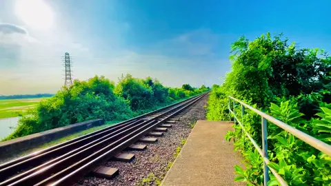 🌤️ “আকাশ যত দূর, তত শান্তি লুকিয়ে আছে সেখানে।”#প্রাকৃতিক_সুন্দর্য 