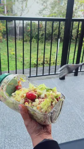 Treat your greens right.  #CrispPod #StayCrisp #SaladInspo #HealthyEating #FoodStorage