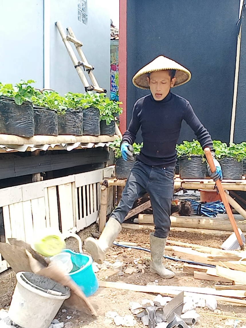 Membalas @rifaigrg62  Barang kami jual insyaallah kalian bakal senang  #petani #petanimuda #cangkulistanaperkakas #petanimilenial #cangkul 