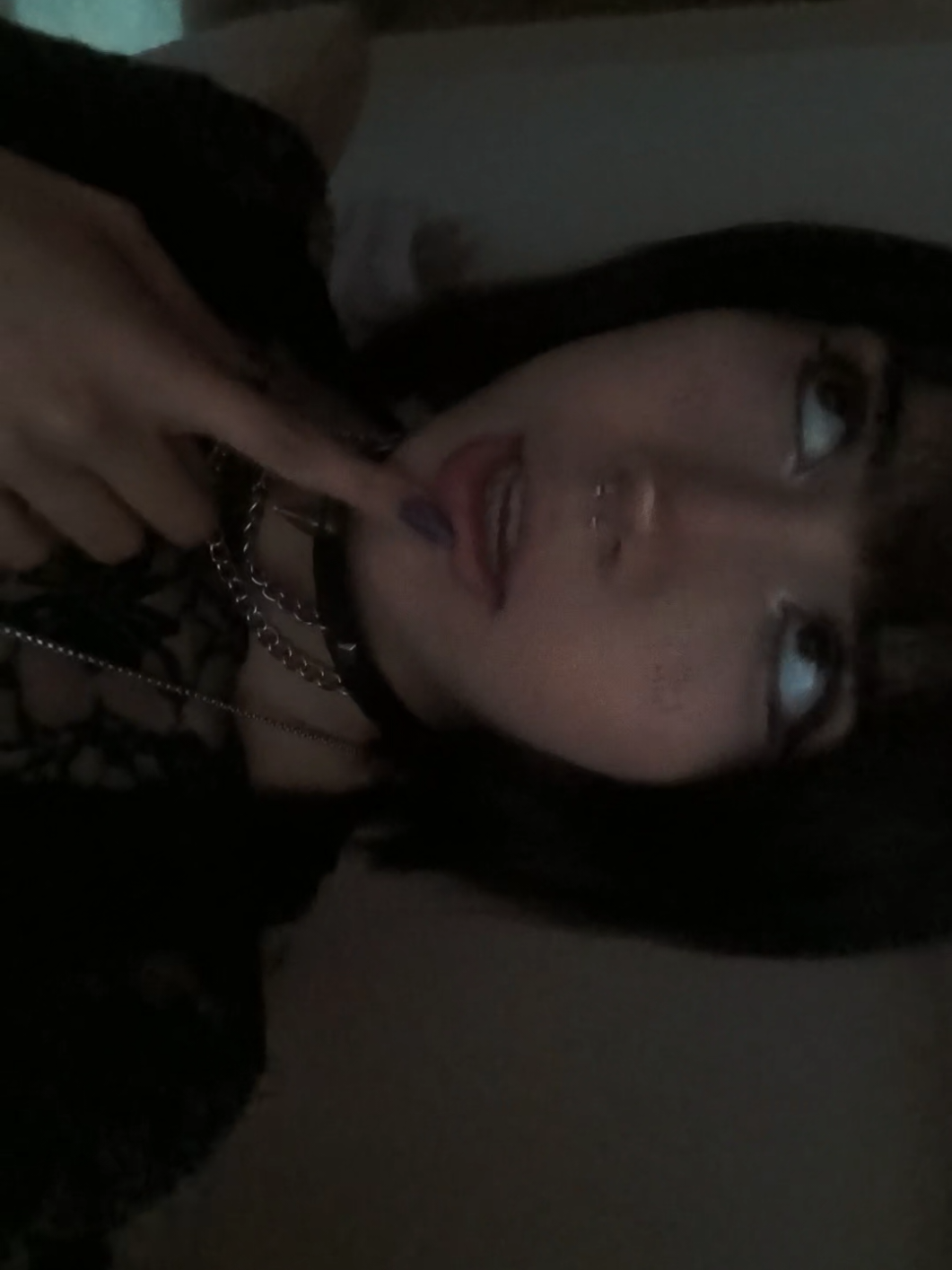 :3