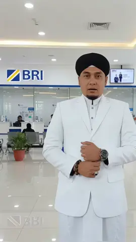 kang Ujang Bustomi sedang berada di bank BRI untuk mentransfer uang gaib ke pemiliknya#viralvidiotiktok#hariiniariini#pesugihan #jarakjauh #fyptiktok