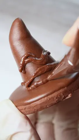 何かわかる？どれになるかドキドキなアレのクッキーだよ🍪 ハロウィンが近いから魔法が使いたくなる気分🧙‍♀️ #お菓子作り #アイシングクッキー #icingcookie #cookiedecorating #cookie #halloween #harrypotter #ハリーポッター 