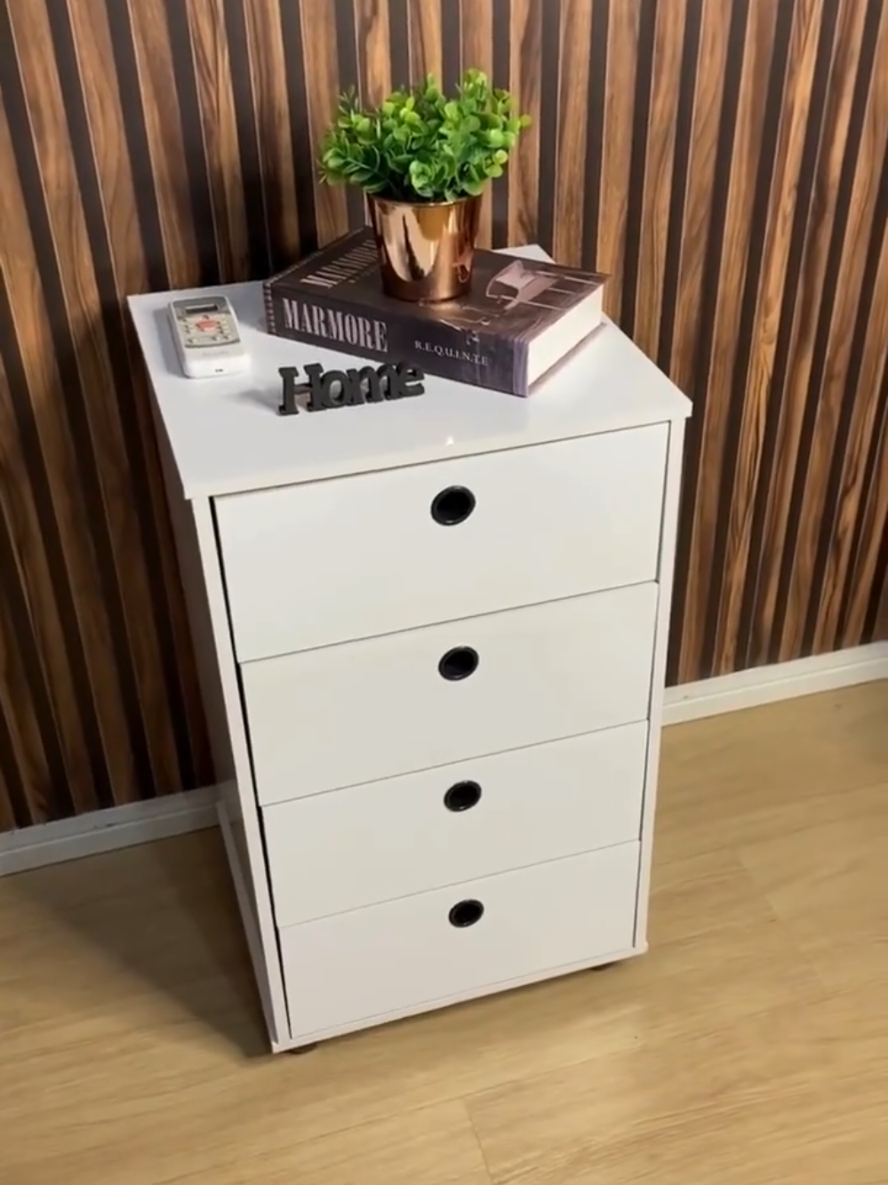 ✨️ Kit 2 peças Gaveteiro 4 Gavetas Mesa De Cabeceira e Multiuso Classic. 📌 Link 👇  https://s.shopee.com.br/4q75DSOyOo #gaveteiro #mesadecabeceira #multiusos #gaveteiro4gavetas #kitgaveteiro 
