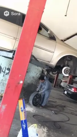 mechanic mistake 😆 #creatorsearchinsights #shop #virl #mechanic #fyp 