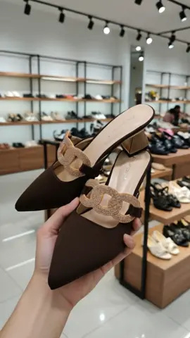 rekomendasi heels wanita kekinian 🤩#sepatuwanita #heels #highheels #sepatupremium 