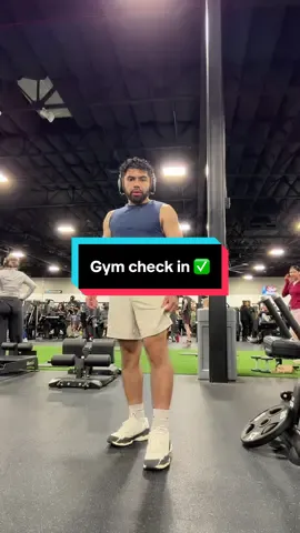 ALO Gym Outfits always eat 🤏🏽🔥 Shoes are ASICS  #gymfit #GymLife #alo #aloyoga #asics 