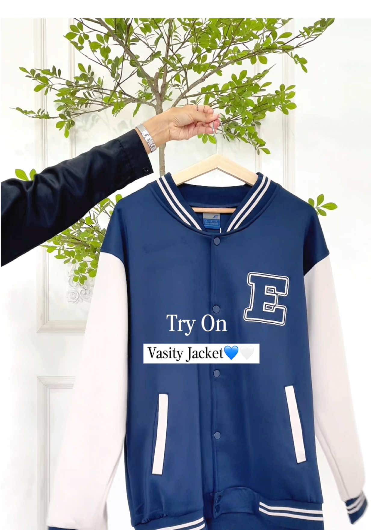 Varsity Jacket Restock‼️ Join Live Now🤩 #varsity #jacket #elginimalaysia #elgini #restock 