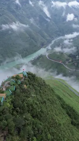 Vẻ đẹp hùng vĩ của sông Nho Quế tại Hẻm Tu Sản- Mèo Vạc    #hagiang  #meovac #DJI  #canhdephagiang  #taybac