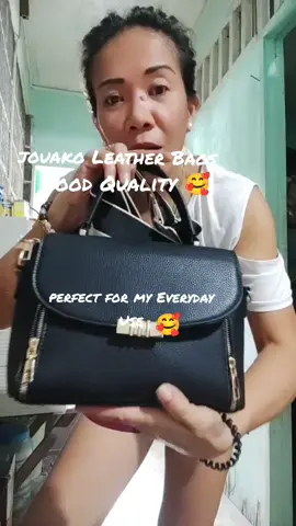 Perfect for my Everyday Use or pang gala at occasions ang ganda po talaga ng bag na ito i love it 🥰bili na po kayo mga sissy ko ❤️  #Jouko Leather Bags Stylish vegan #leather Shoulder #BagFastion#plaincolorcrossybg #fyp?tiktok #tiktoknewaffiliates #tiktokshop 