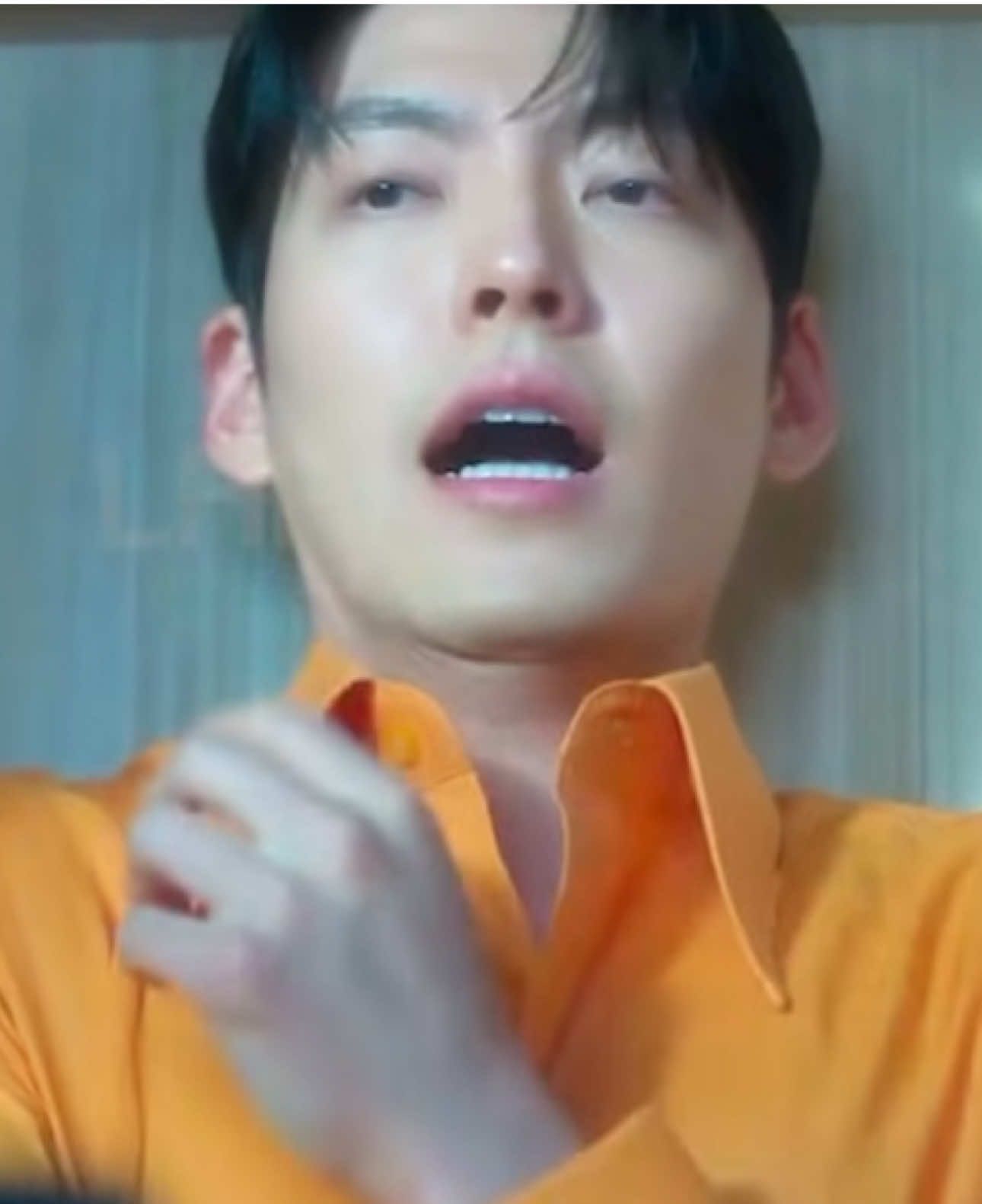 Hôn bã chi bã phái bã đòi hôn suốt rồi đi chốn hihi#xuhuong #fyp #suzy #woobin #thandenoiuocdi 