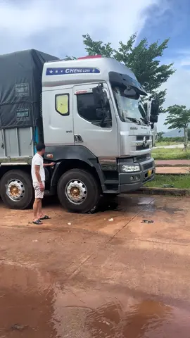 Zk mới về đội...