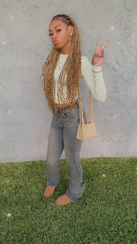 #footballnights 🏈