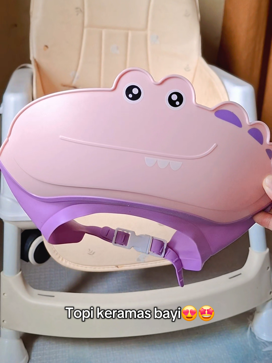 Anteng banget sampe gamau beres mandinya😭🤩🥰🥰 #topikeramasbayi #topikeramas #topimandianak 