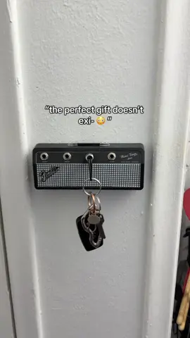 The perfect key holder 😮‍💨#roomdecor #RoomTour #amplifier #rock #music 