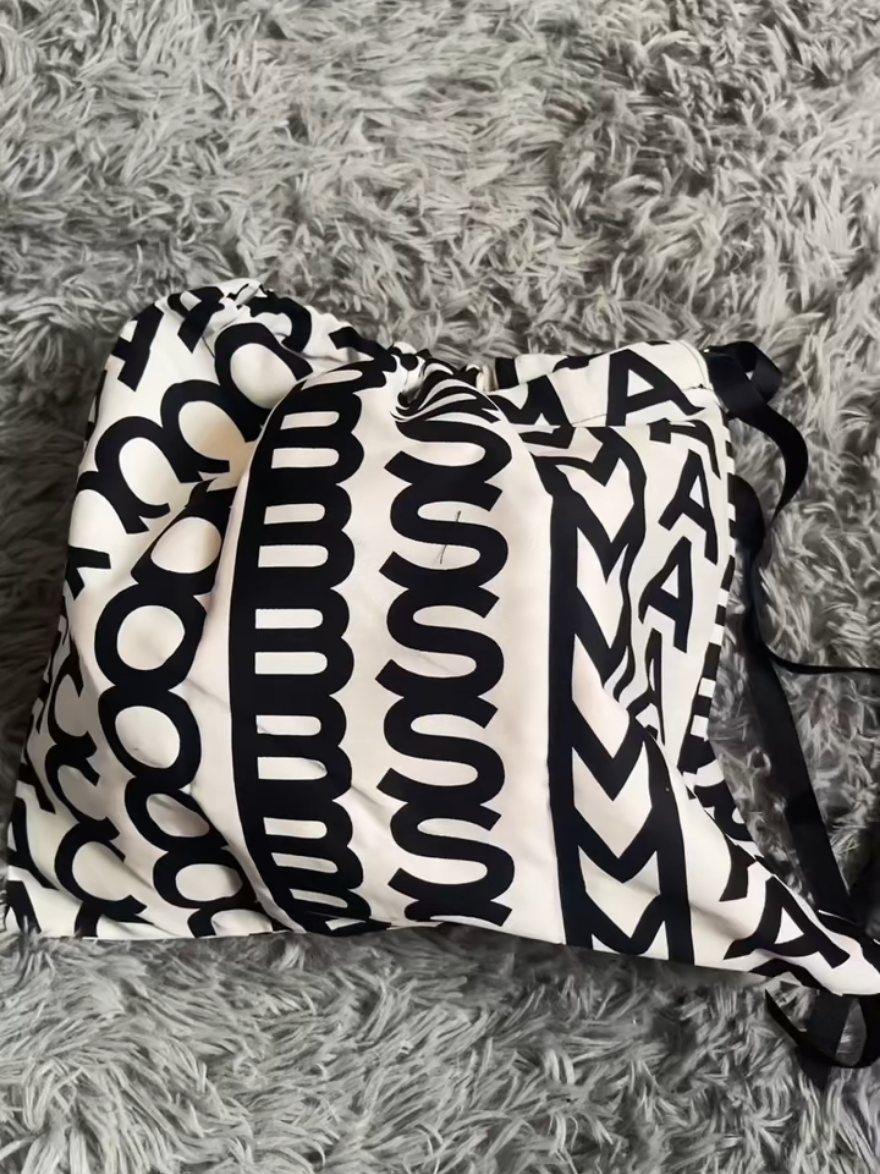 I’m Obsessed 😍 ##unboxing##unboxwithme##marcjacobs##bucketbag##pink##