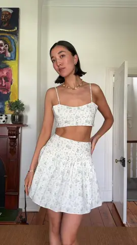 sweet summer set ‎𐦍 angel @shan.kerr ready for brunch in our dreamy linen hydrangeas ‎𐦍 #linenset #summerset #OOTD #ethicalfashion #slowfashion 