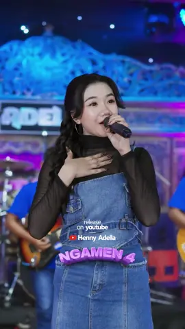 NEW RELEASE ‼️ Aku pancen wong ra ndduwe Jare simbok aku seng ayu dewe Ijasahku SMP pengalaman ora nduwe Paling penak rabi wae Aku rabi aku kenal cowok Kenal cowok irunge rodok sempok  Setengah tuwo iki awak lagi bosok Ra oleh duwek soko simbok Pengen nyambel ra enek lombok  Kamu cakep bikin aku penasaran, oo-ya Kayak artis yang turun dari sedan Aku pusing kar'na selalu mikirin Ku bawakan dukun dari Magetan Magetan ora mempan ke dukun Jombang Dukun Jombang ora mempan ke dukun Ngawi Dukun Ngawi soyo edan aku bunuh diri Title : Ngamen 4 Singer : Cantika Nuswantoro Adella Music : Om Adella  @cantika_nuswantoro  Tayang Di Youtube Channel  : HENNY ADELLA #omadella #omadellaterbaru #dangdutkoplo #tiktoksong #cantikanuswantoroadella 