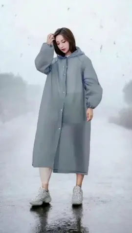 Hadapi hujan dengan tetap anggun 🌧️✨ Jas hujan model gamis, lengan karet anti rembes, plus tali pinggang panjang yang bisa disesuaikan. Nyaman dipakai, tetap syar’i, dan pastinya melindungi dari hujan deras. Saatnya tampil elegan meski di tengah hujan. Segera miliki jas hujan gamis ini sekarang juga!” #mantel #jashujan #jashujanmurah #JasHujanPremium #creatorsearchinsights 