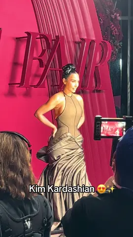 Kim Kardashian hits the red carpet for the “All’s Fair” premiere 😍✨ #kimkardashian #redcarpet #allsfair #premiere #hulu 