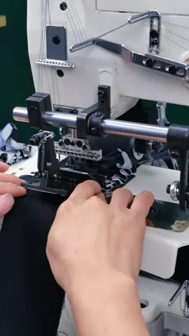 #embroider Is a pleated sewing machine worth it?#Curtainembroidery #Thickthreadsewingmachine #hongyuesewingmachine #Doubleneedleembroidery #Shoemachine #textile #cowboybebop 
