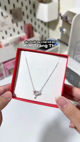 Quà tặng dịp lễ xinh xẻo #quatang20_10 #kimtrangthi #trangsucbac #daychuyen #xuhuong 