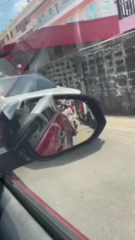 สาวแว่นจงเจริญ จังหวะรถติดหันไปเห็นพอดี #สุขสวัสดิ์78วัดชังเรือง  #ขออณุญาติน้องในคริปด้วยน่ะครับ