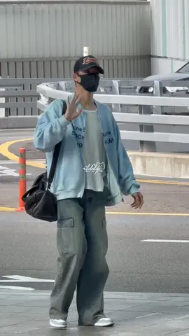 RED HAIR NEW 😩😩 #jeno #leejeno #nctdream 