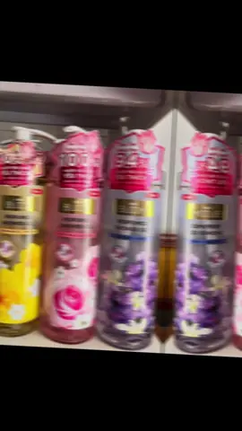 Sữa Tắm Nước Hoa Cindy Bloom 640g.Thơm như nước hoa   🎊🎊 CHĂM SÓC BẢN THÂN CHUẨN SPA TẠI GIA 🛁 Chẳng cần phải thường xuyên ghé spa để yêu chiều bản thân. Nàng có thể biến ngôi nhà ấm cúng thành spa mỗi ngày với sữa tắm hương nước hoa Cindy Bloom khi: 🍂 💐 Hương nước hoa cao cấp lan tỏa khắp không gian, vấn vương trên làn da mềm mại, mang lại cảm giác thư thái, dịu nhẹ mọi lúc mọi nơi.  🌫 Bọt mịn mềm mượt như đôi bàn tay khéo léo tại spa, nhẹ nhàng nâng niu làn da của nàng. ➡️ Sỉ ib giá yêu thương #cindybloom  #suatamnuochoa 